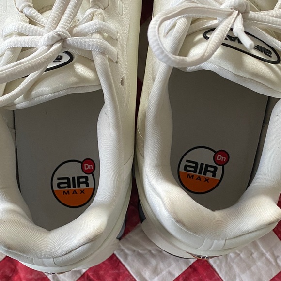 Nike Air Max White, black and blue Sneakers size 9.5 - Picture 5 of 12